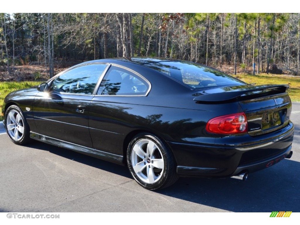 2005 GTO Coupe - Phantom Black Metallic / Black photo #23