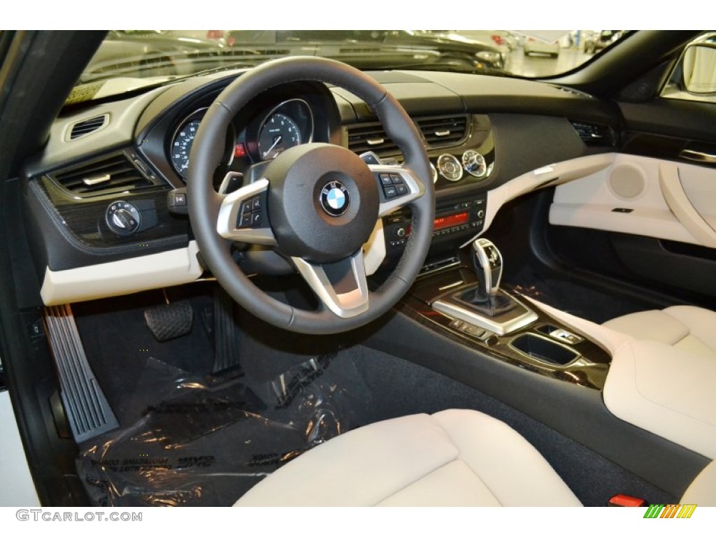 Canberra Beige Interior 2015 BMW Z4 sDrive28i Photo #101480959