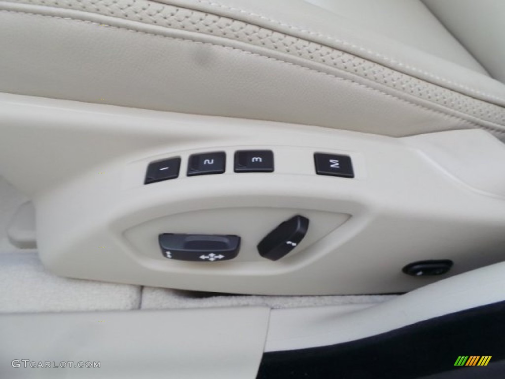 2015 Volvo XC70 T5 Drive-E Controls Photo #101484510