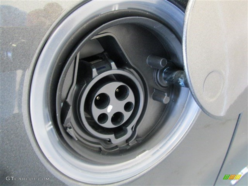 2015 C-Max Energi - Magnetic Metallic / Medium Light Stone photo #5