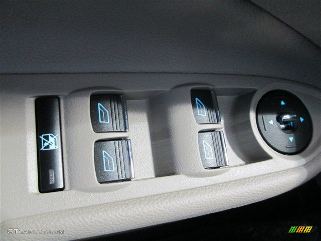 2015 C-Max Energi - Magnetic Metallic / Medium Light Stone photo #23
