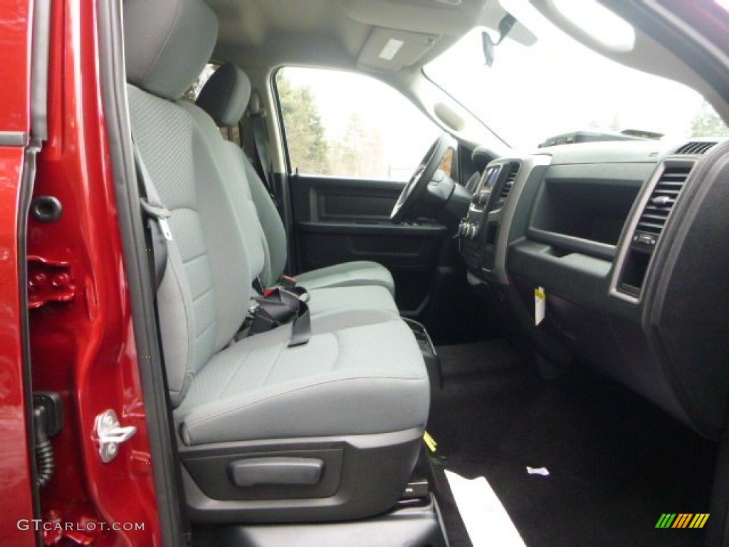 Black/Diesel Gray Interior 2015 Ram 1500 Express Crew Cab 4x4 Photo #101493017