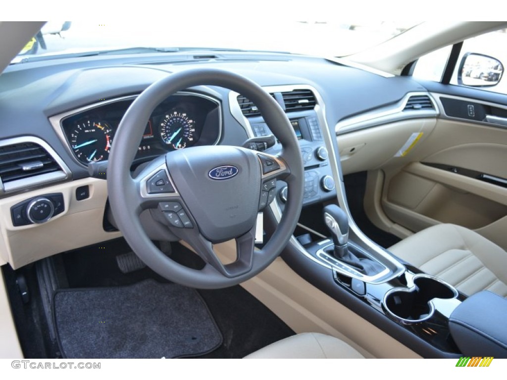 Dune Interior 2015 Ford Fusion SE Photo #101494205