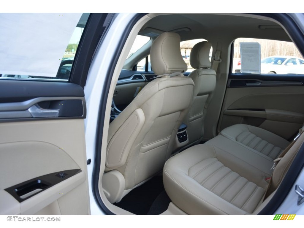 2015 Ford Fusion SE Rear Seat Photo #101494247