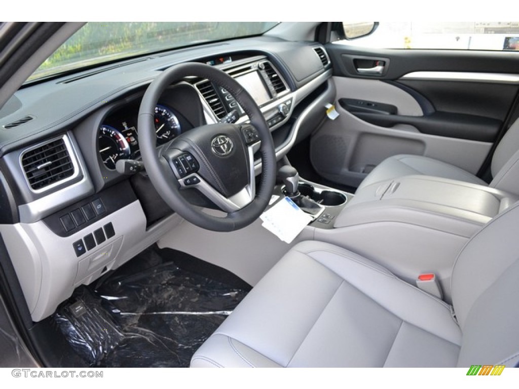 Ash Interior 2015 Toyota Highlander XLE AWD Photo #101495252