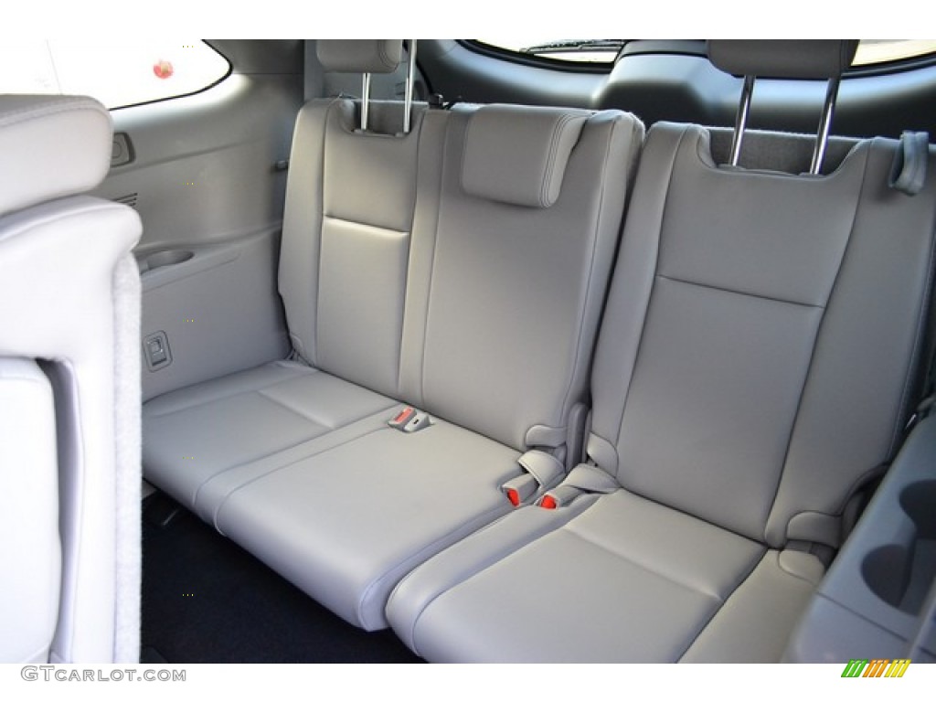 2015 Toyota Highlander XLE AWD Rear Seat Photo #101495312
