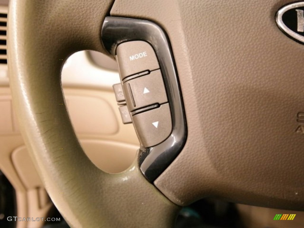 2008 Kia Optima LX Controls Photo #101496348