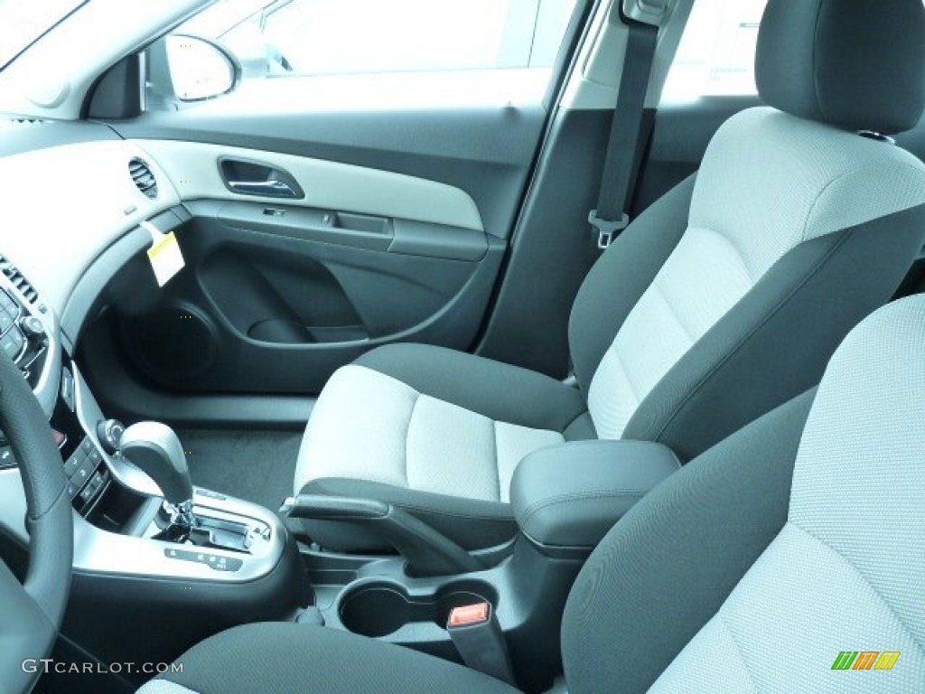 Jet Black/Medium Titanium Interior 2015 Chevrolet Cruze LS Photo #101499134