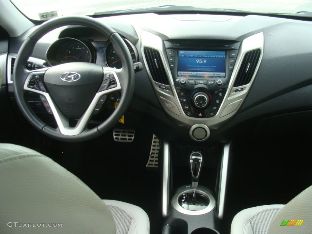 2012 Veloster  - Ironman Silver / Gray photo #17