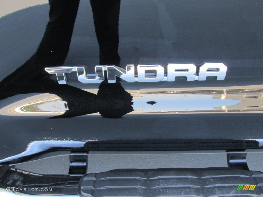 2015 Tundra SR5 Double Cab - Black / Black photo #13