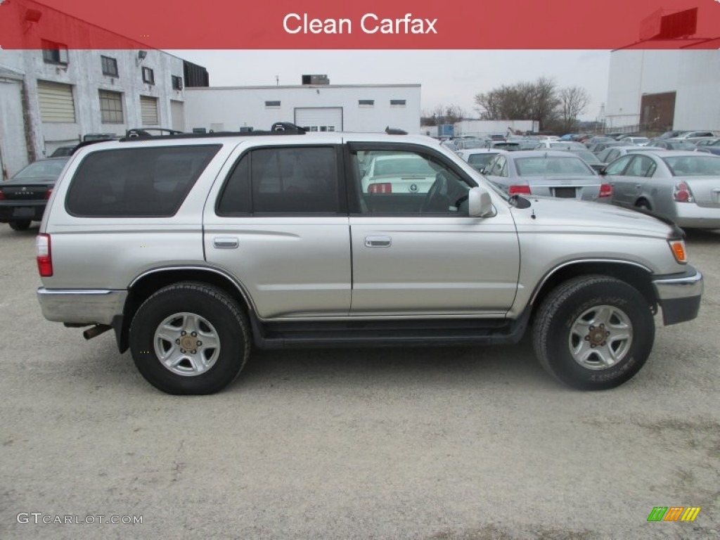 2002 4Runner SR5 4x4 - Millennium Silver Metallic / Gray photo #2