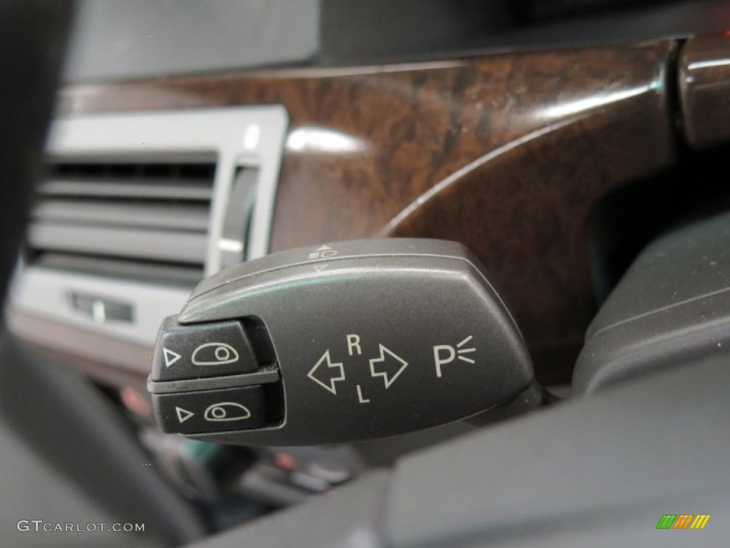 2003 BMW 7 Series 745i Sedan Controls Photo #101507855