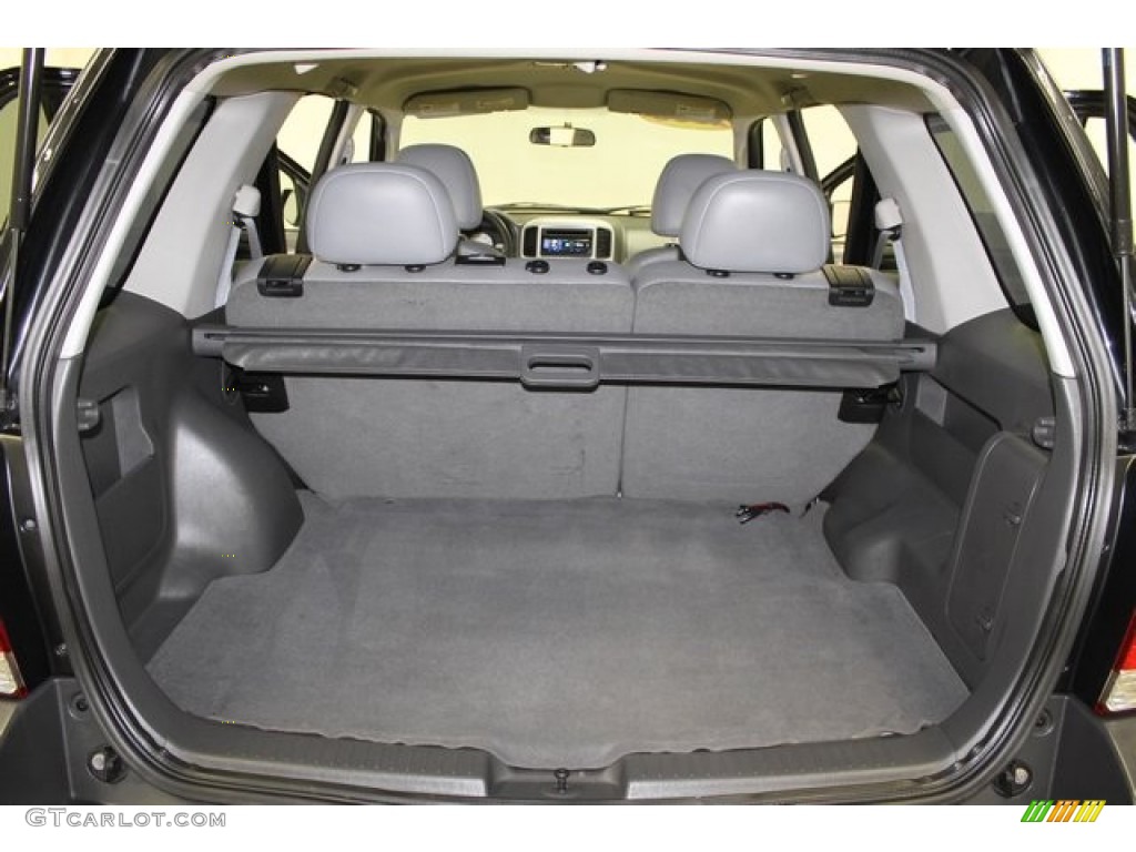2006 Ford Escape XLT V6 4WD Trunk Photos