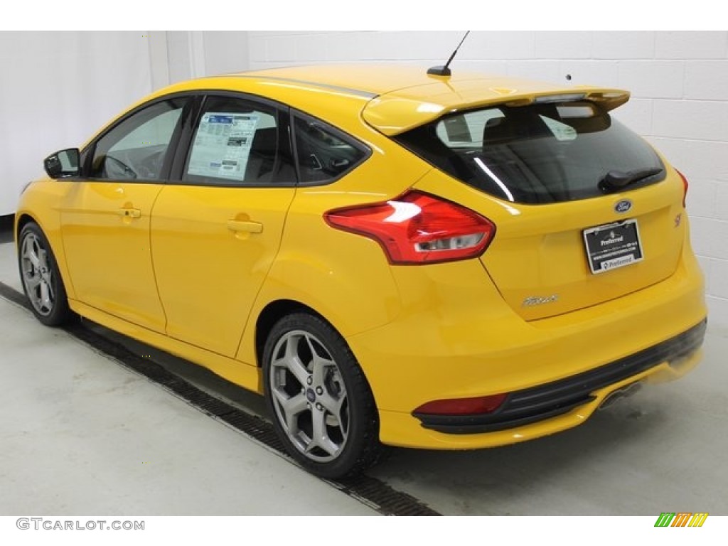 2015 Focus ST Hatchback - Tangerine Scream / ST Smoke Storm/Charcoal Black Recaro Sport Seats photo #4