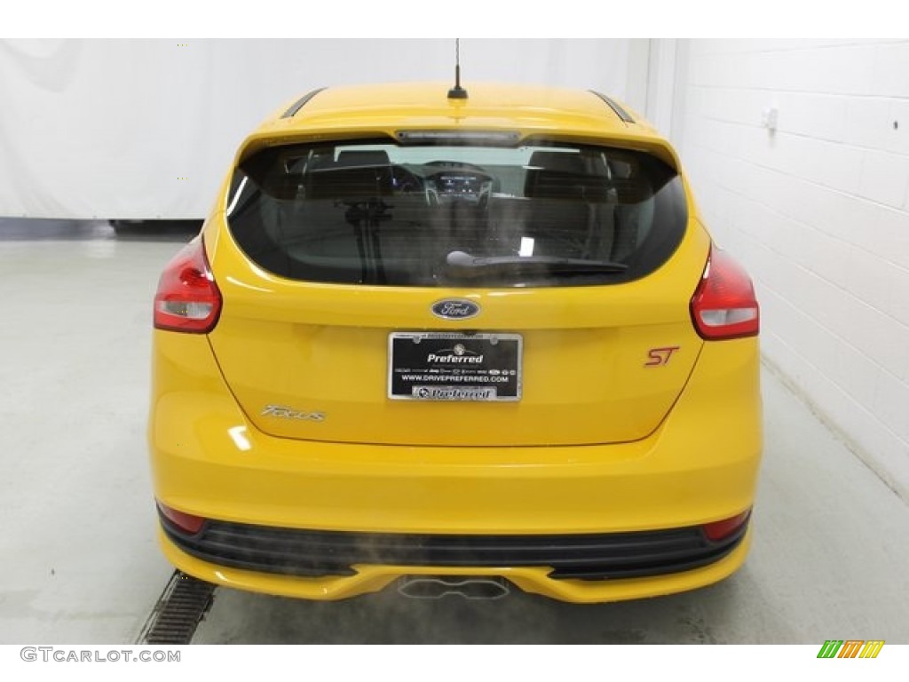 2015 Focus ST Hatchback - Tangerine Scream / ST Smoke Storm/Charcoal Black Recaro Sport Seats photo #5