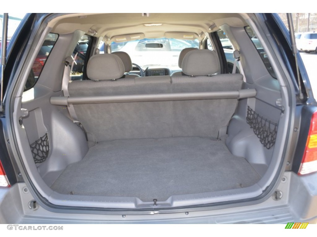 2002 Ford Escape XLT V6 Trunk Photos