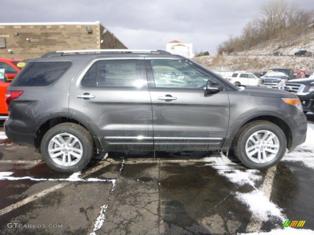 2015 Explorer XLT 4WD - Magnetic / Charcoal Black photo #2