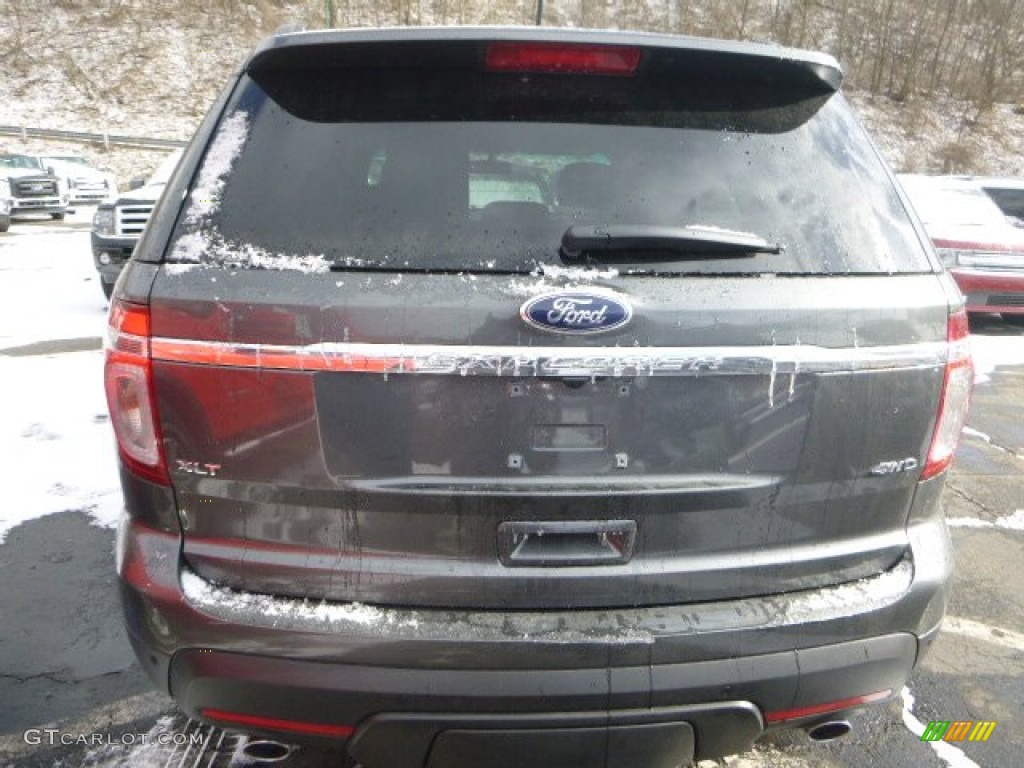 2015 Explorer XLT 4WD - Magnetic / Charcoal Black photo #4