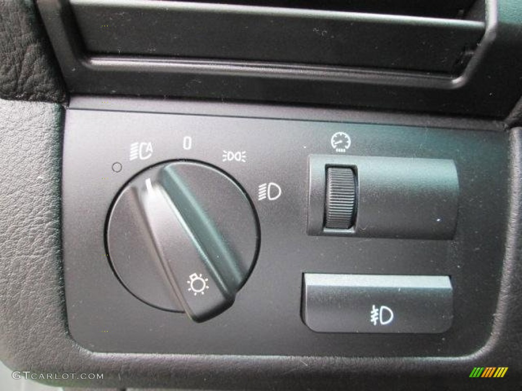 2005 BMW X5 3.0i Controls Photo #101520553