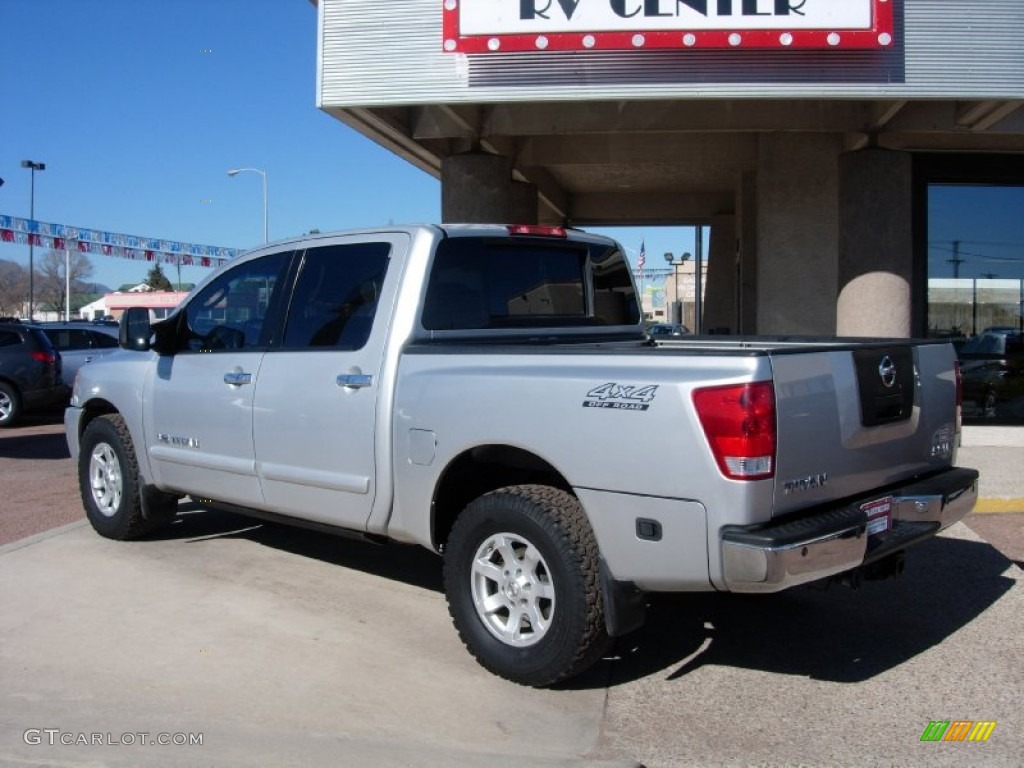 2006 Titan LE Crew Cab 4x4 - Radiant Silver / Graphite/Titanium photo #3