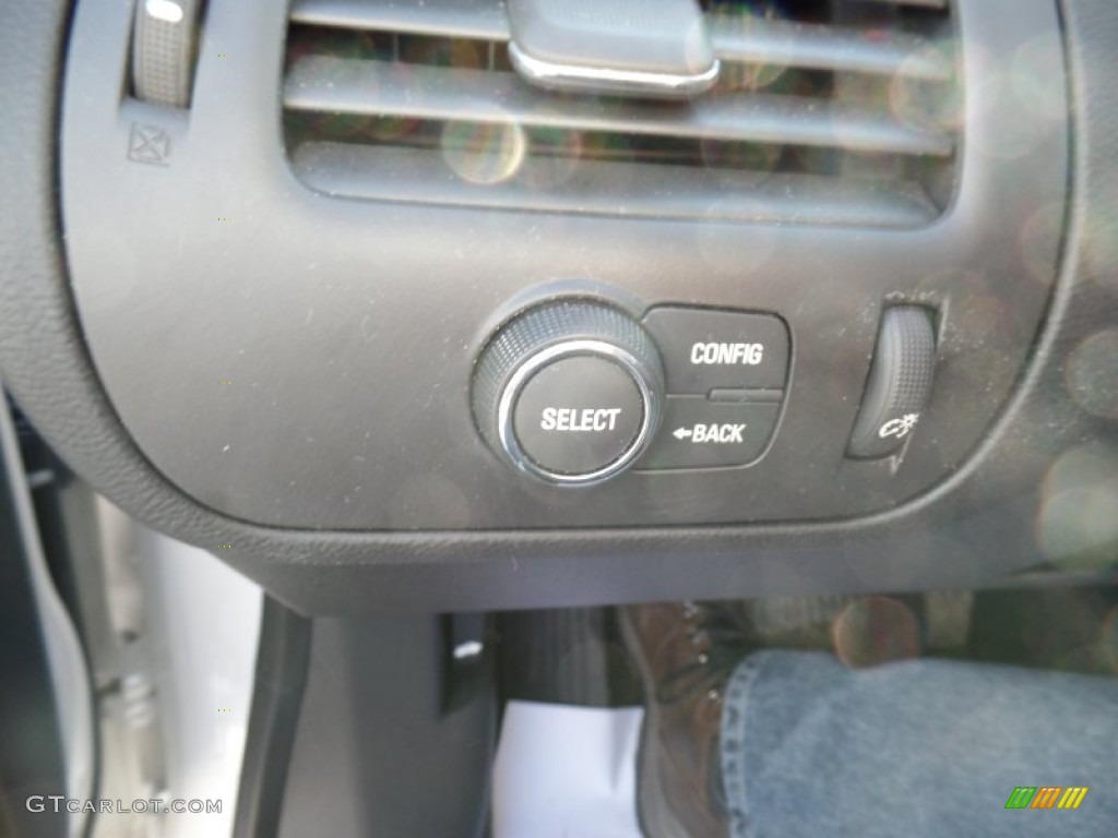 2012 Volt Hatchback - White Diamond Tricoat / Jet Black/Ceramic White Accents photo #29