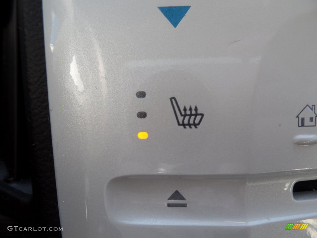 2012 Volt Hatchback - White Diamond Tricoat / Jet Black/Ceramic White Accents photo #32