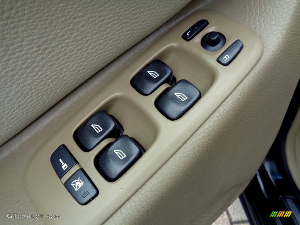 2008 Volvo XC90 3.2 Controls Photo #101529304