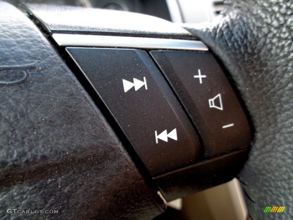 2008 Volvo XC90 3.2 Controls Photo #101529646