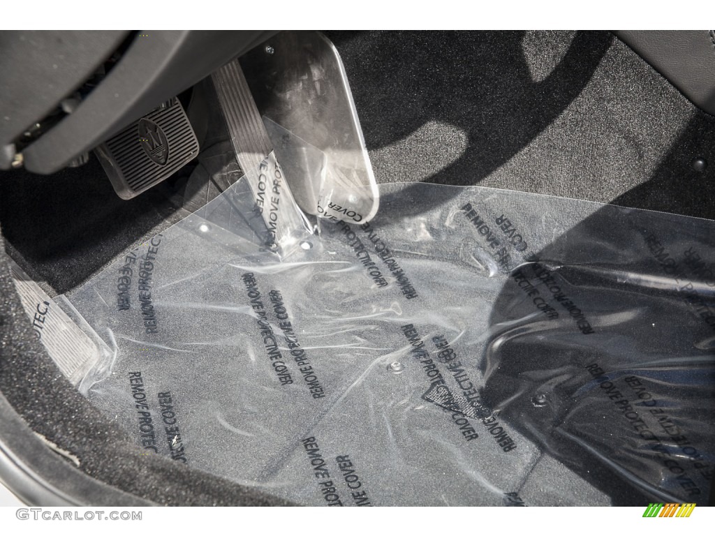 2010 Quattroporte  - White / Nero photo #6