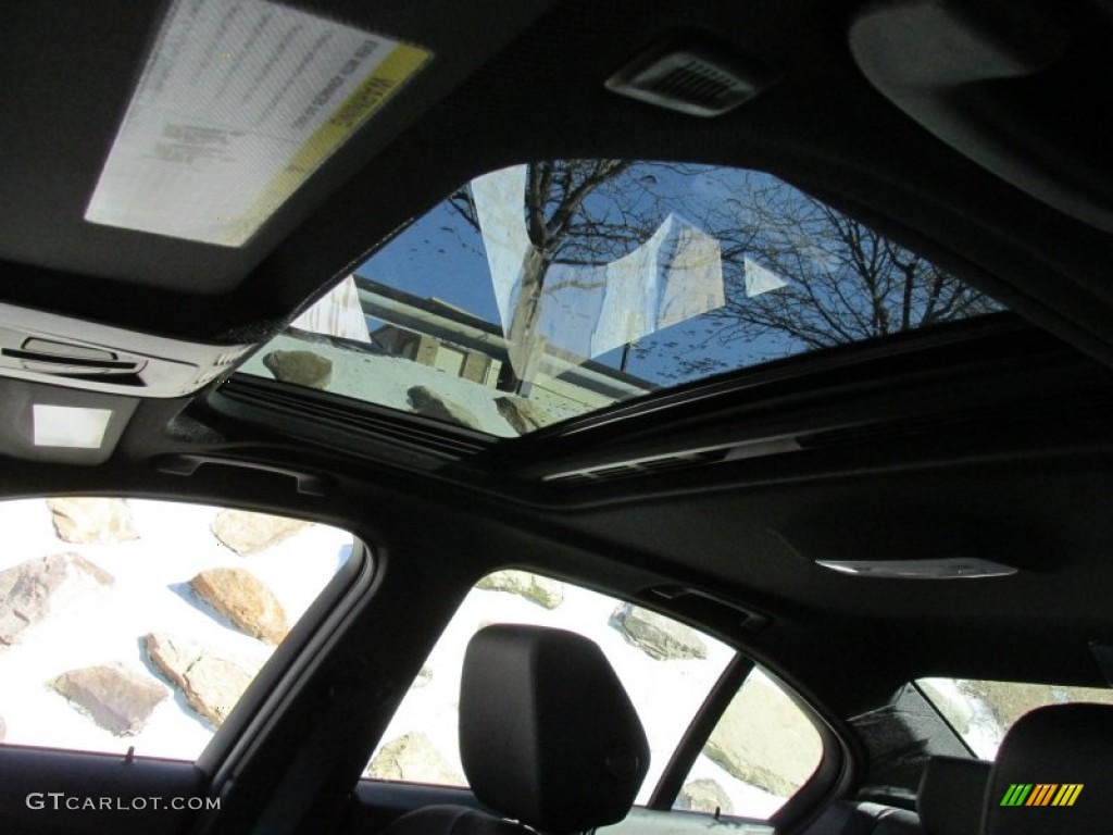 2015 3 Series 335i xDrive Sedan - Alpine White / Black photo #12