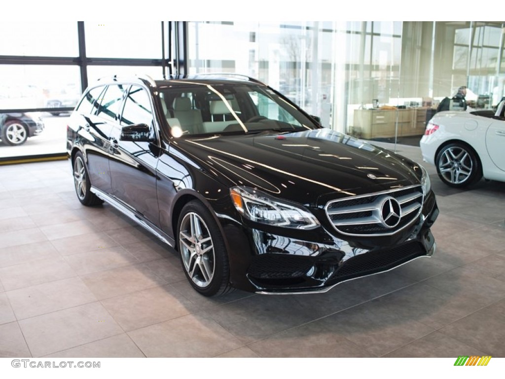 2015 E 350 4Matic Wagon - Black / Porcelain/Black photo #1