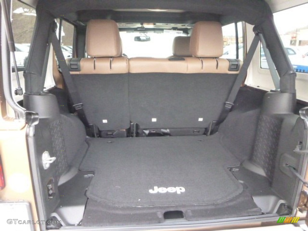 2015 Wrangler Unlimited Sahara 4x4 - Copper Brown Pearl / Black/Dark Saddle photo #4