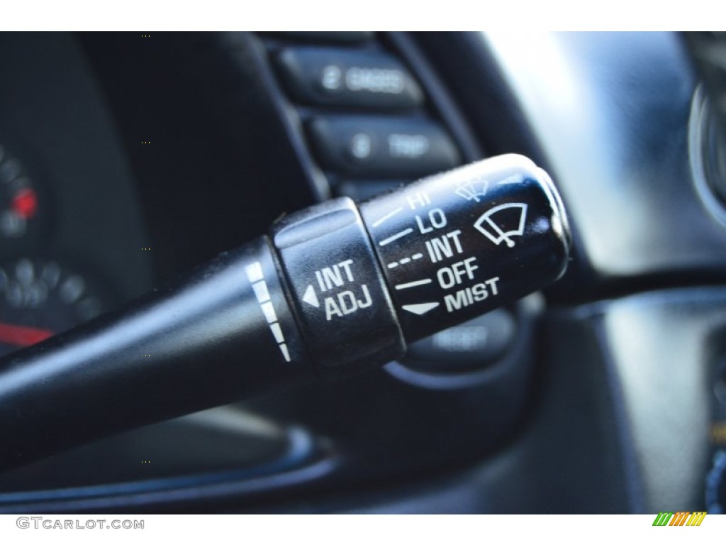 1997 Chevrolet Corvette Coupe Controls Photo #101541016