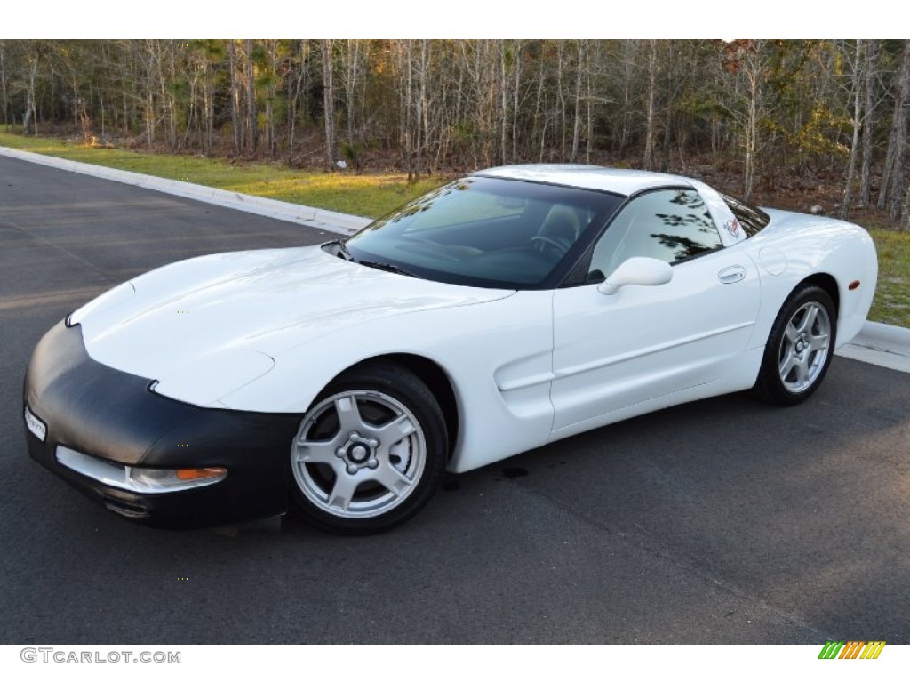 Arctic White 1997 Chevrolet Corvette Coupe Exterior Photo #101541165