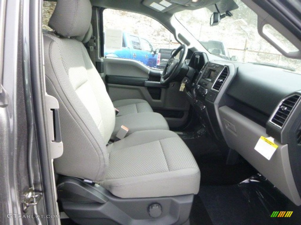 2015 Ford F150 XLT SuperCab 4x4 Front Seat Photo #101542951