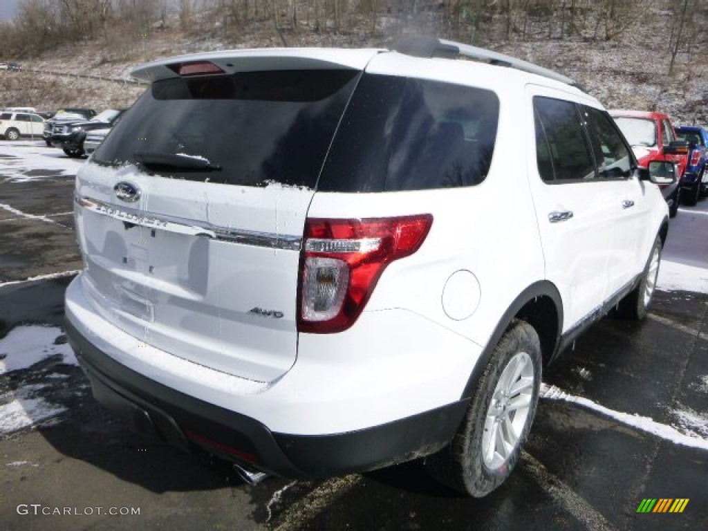 2015 Explorer XLT 4WD - Oxford White / Charcoal Black photo #3