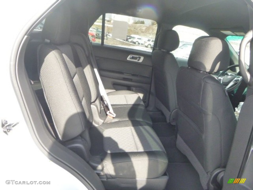 2015 Explorer XLT 4WD - Oxford White / Charcoal Black photo #10