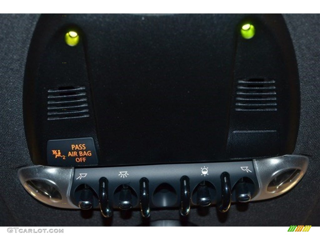 2014 Mini Cooper John Cooper Works Paceman All4 AWD Controls Photos