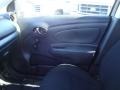 Titanium - Versa 1.6 S Sedan Photo No. 15