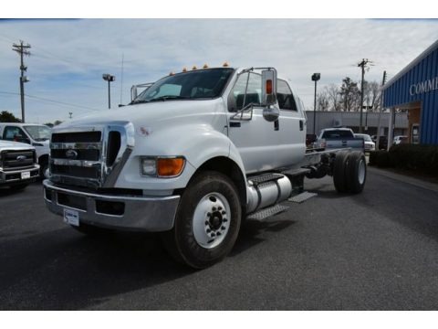 2015 Ford F750 Super Duty XLT Crew Cab Chassis Data, Info and Specs