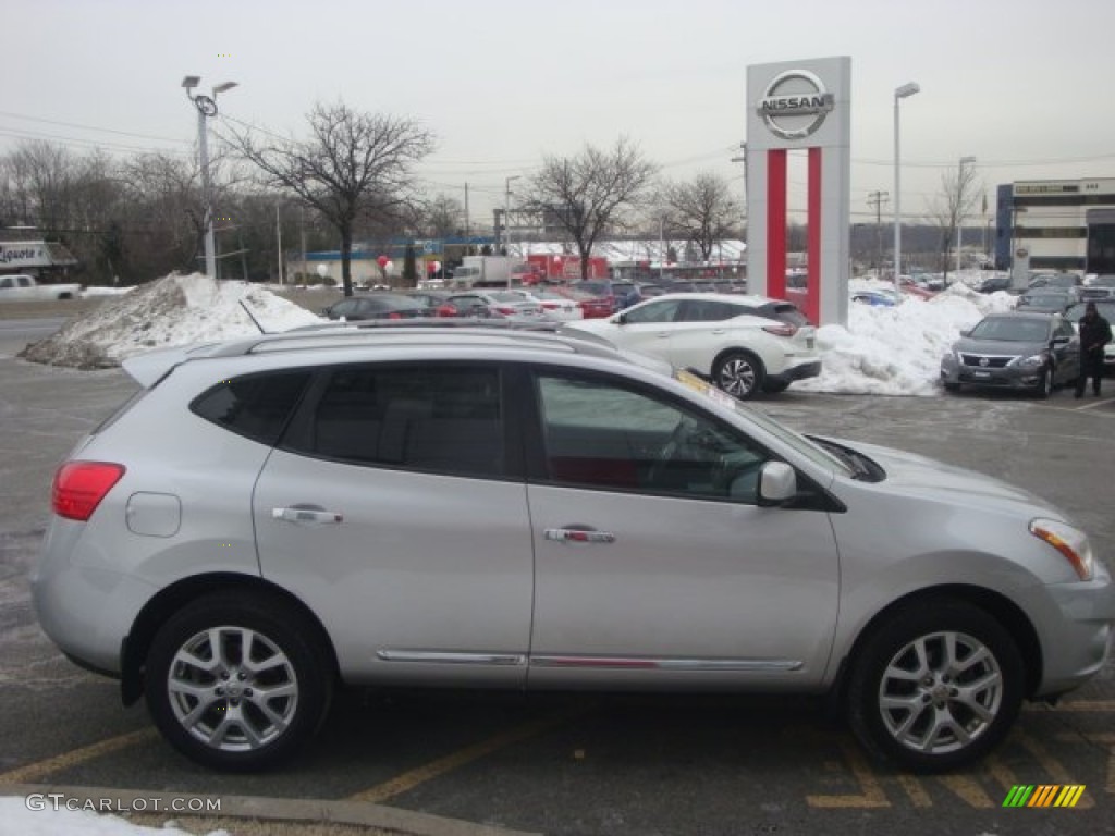 2011 Rogue SV AWD - Silver Ice Metallic / Black photo #4