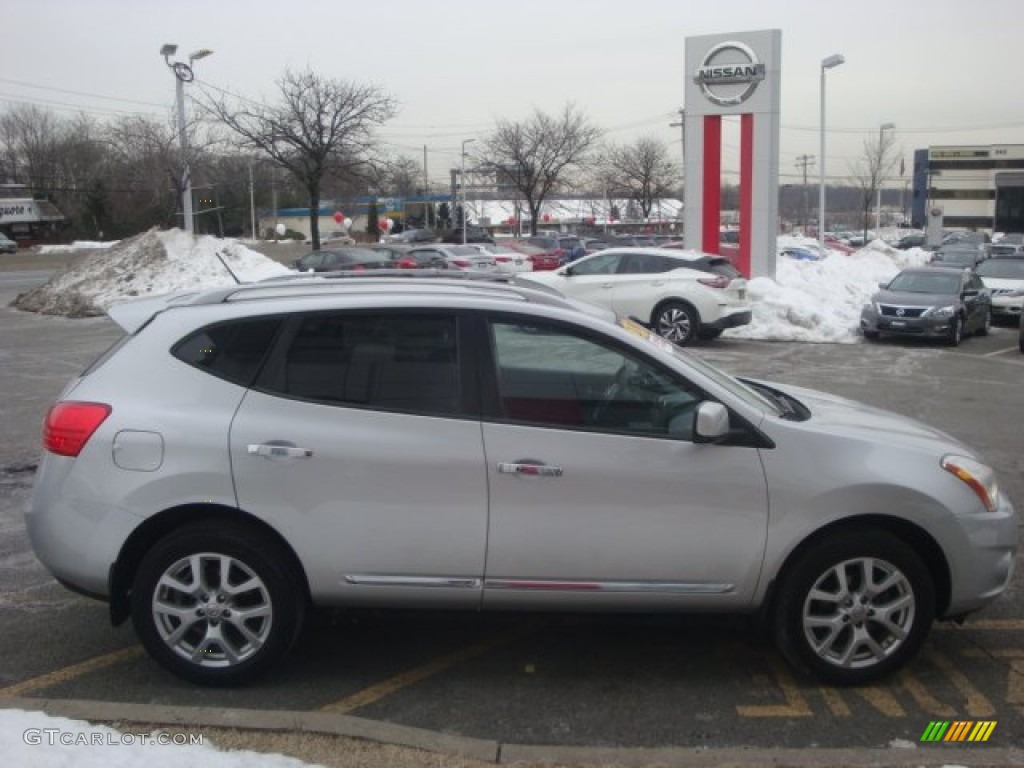 2011 Rogue SV AWD - Silver Ice Metallic / Black photo #5