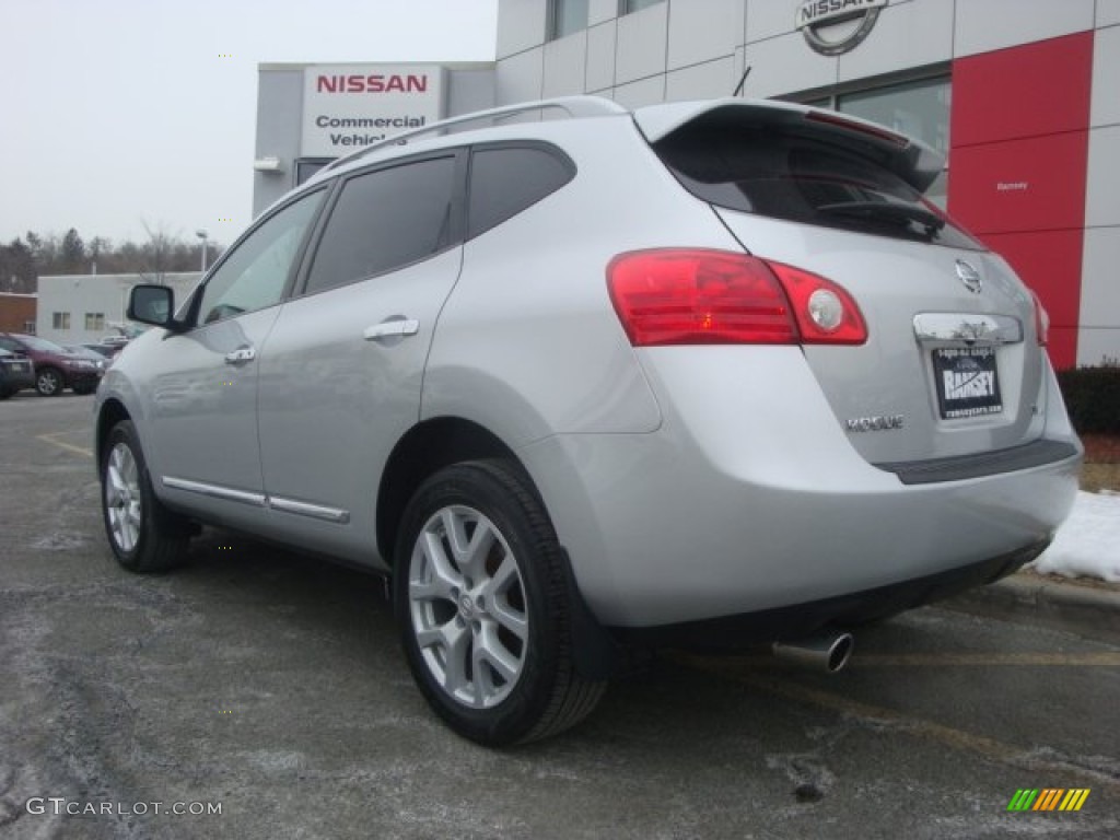 2011 Rogue SV AWD - Silver Ice Metallic / Black photo #8