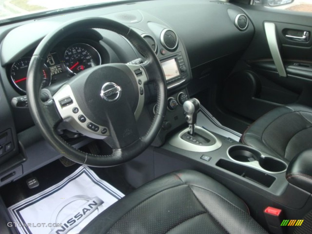 2011 Rogue SV AWD - Silver Ice Metallic / Black photo #12