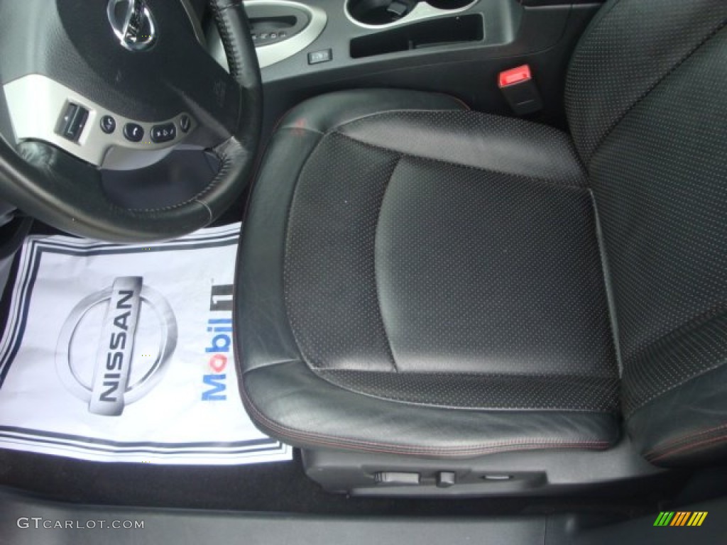 2011 Rogue SV AWD - Silver Ice Metallic / Black photo #13