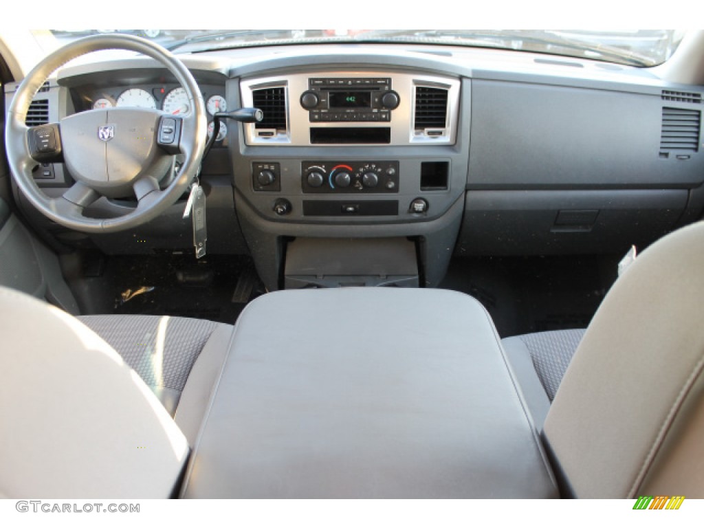 2008 Ram 1500 SLT Quad Cab 4x4 - Inferno Red Crystal Pearl / Medium Slate Gray photo #9