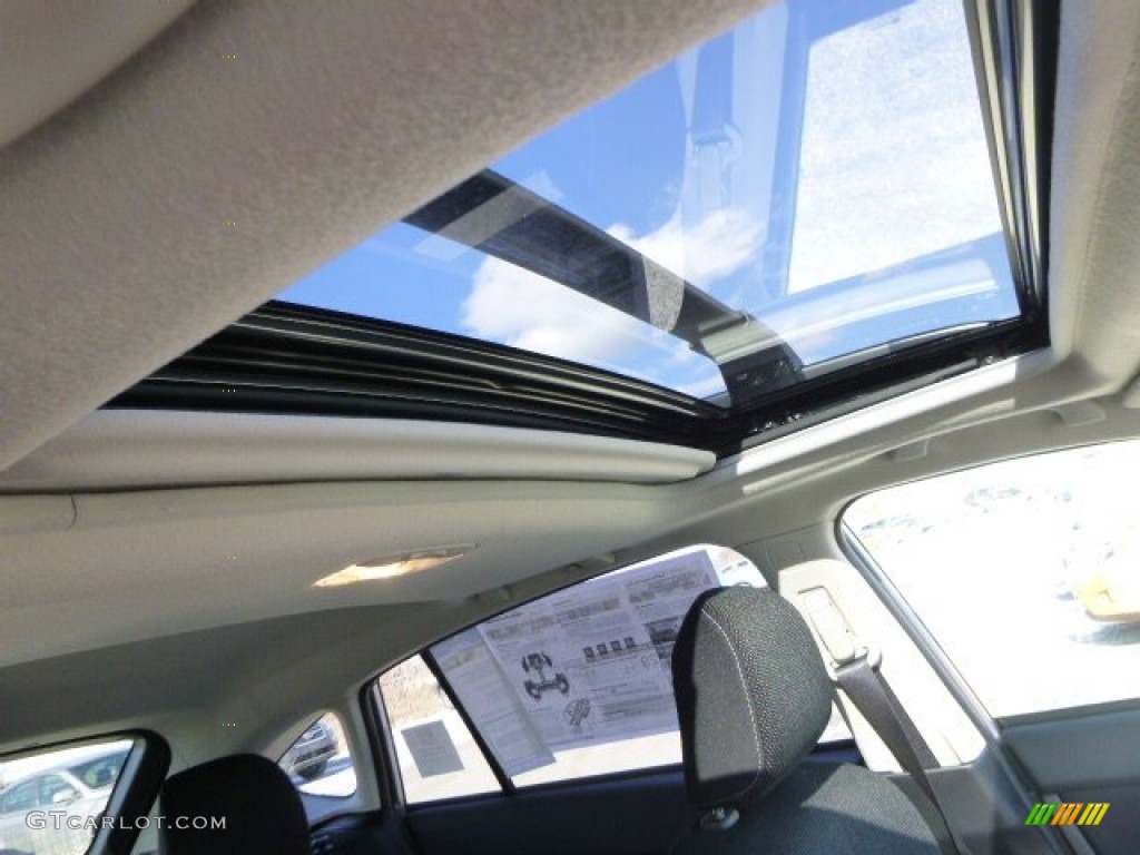 2015 Subaru XV Crosstrek 2.0i Premium Sunroof Photos