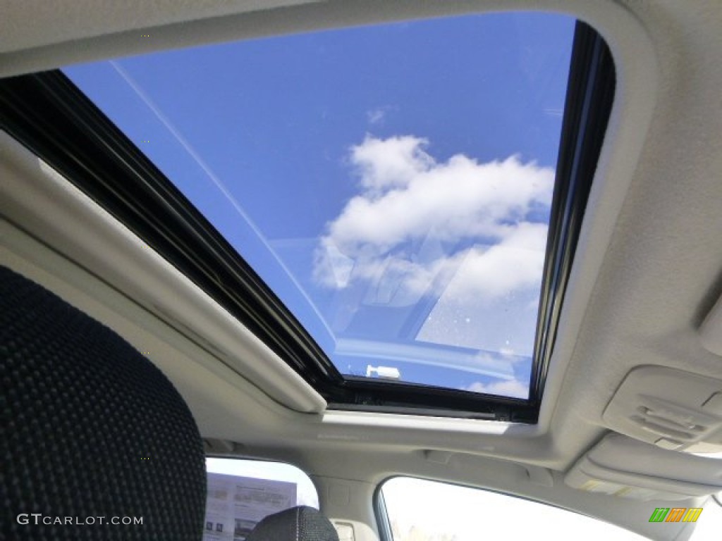 2015 XV Crosstrek 2.0i Premium - Ice Silver Metallic / Black photo #10