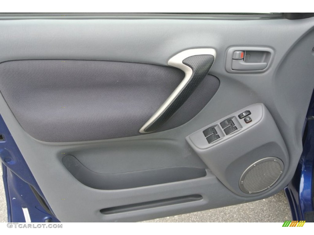 2002 Toyota RAV4 4WD Gray Door Panel Photo #101568035