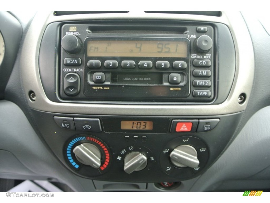 2002 Toyota RAV4 4WD Controls Photos
